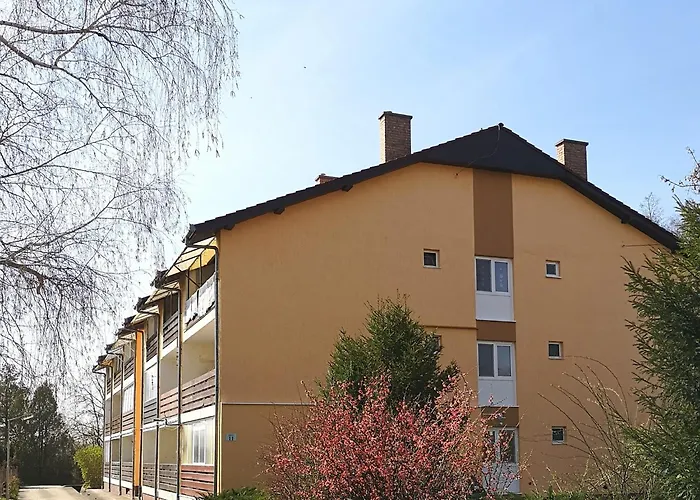 Apartament To Gunarasfuerdo Dombóvár