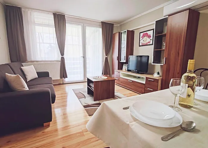 To Gunarasfuerdo Dombóvár